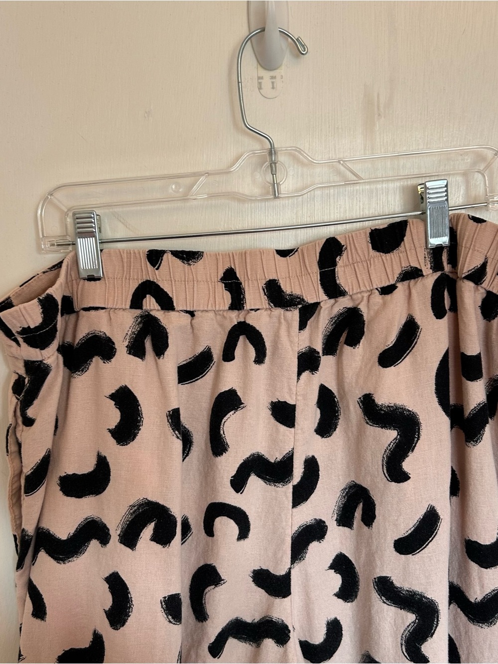 a new day tan and black wide leg cropped pants Abstract Print - Picture 7 of 8